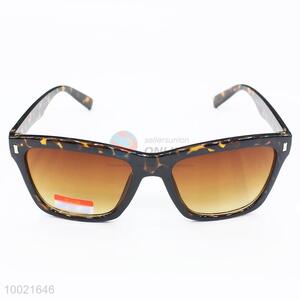 New design brown fashion sunglass for driving/fishing