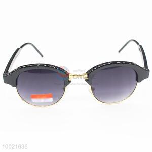 Wholesale black fashion sunglasses for men and women