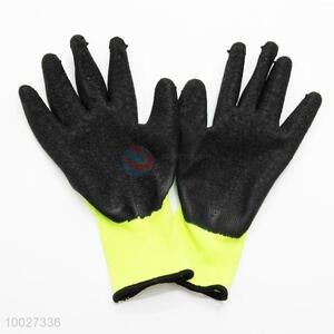 Green and Black Knitted Protection Gloves