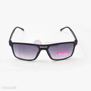 Wholesal Black Color Fashion PC Sunglasses