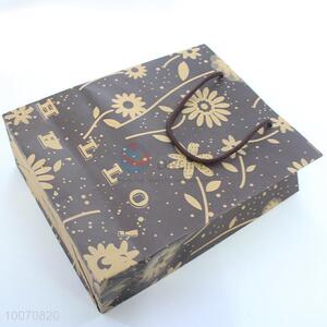 Black flower kraft paper gift bag