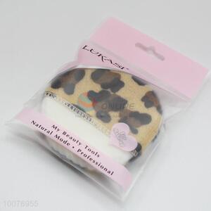 Leopard print round powder puff