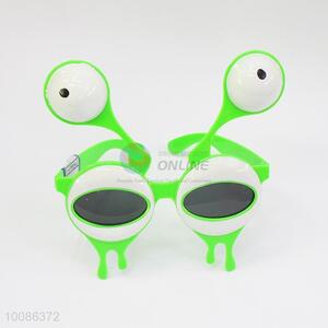 Green monster shaped plastic glasses/glasses for party