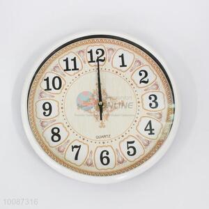 Modern simple style round plastic wall clock