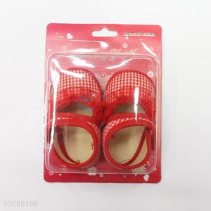 Red-white grid baby shoes