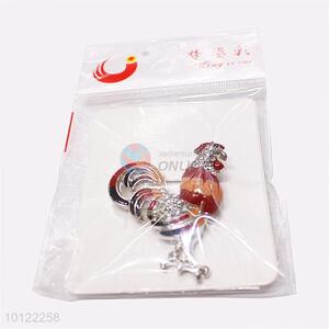 Wholesale Cheap Cock Shaped Alloy Brooch for Garment Decoration