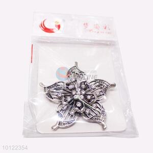 Flower Shaped Alloy Brooch Pin for Garment