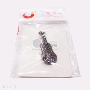 Super Quality Guitar Shaped Brooch Pin