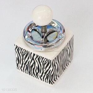 Box Design Black White Printed Ceramic Ashtray with Cover