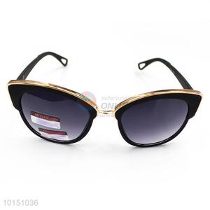 High Quality Summer Sunglasses With Black Legs