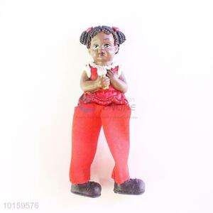 Wholesale Nice Resin Gril Doll/Resin Crafts with Microphone for Home Decoration