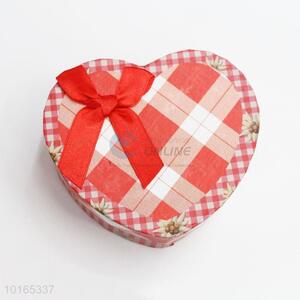 Factory Direct Cosmetic Paper Gift Box Packaging in Heart Shape