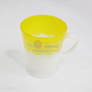 Hot Sale Drinking Plastic Cup with Handle