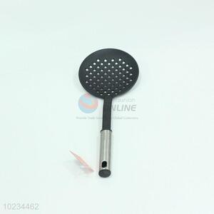 China factory price leakage ladle kitchenware for sale