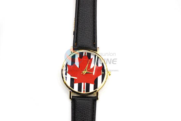 Hot Sale Maple Lear Pattern Black Wrist Watch with Leathern Watchband for Sale