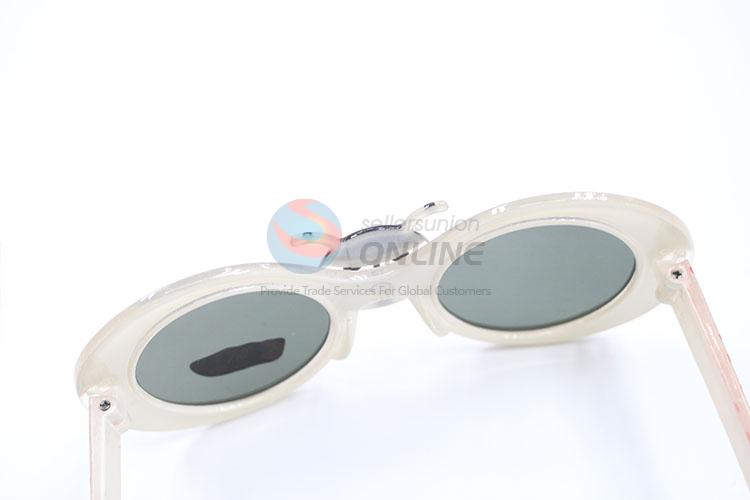 Superior Quality Fashion Design Sunglasses For Children With Beetle Decoration
