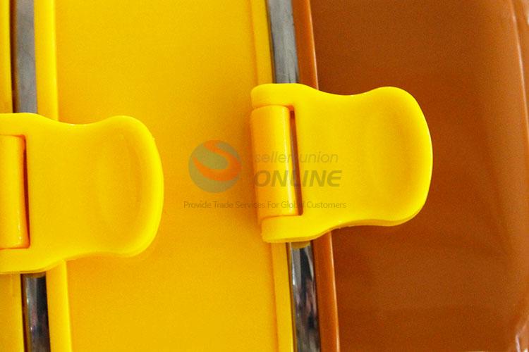 Fashion style low price cool yellow lunch box