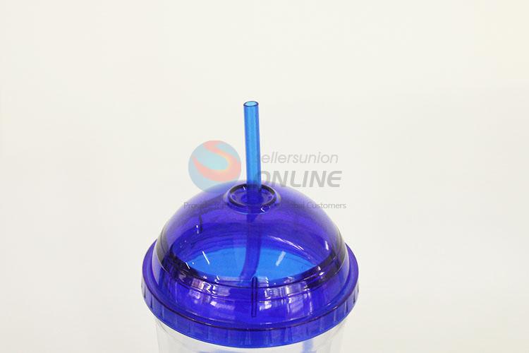 Simple Design Plastic Creative Fruit Juice for Summer Water Bottles Ice Plastic Cup with Blue Crooked Straw