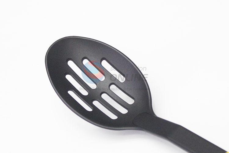 Black Cheap Skimmer Spoon Plastic With Rubber Handle