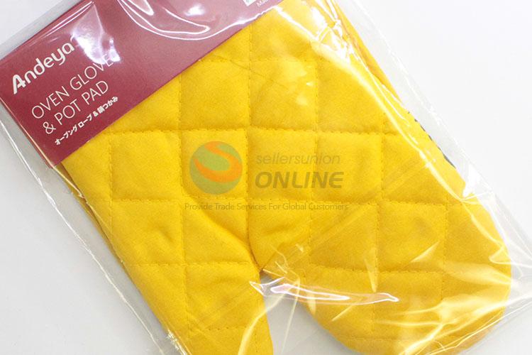 Yellow Color 2 Pcs/Set Cooking Microwave Oven Mitt Insulated Non-slip Glove