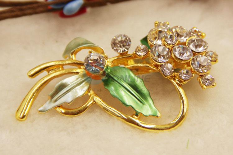 Fashion Style Crystal Breastpin for Dress Decoration