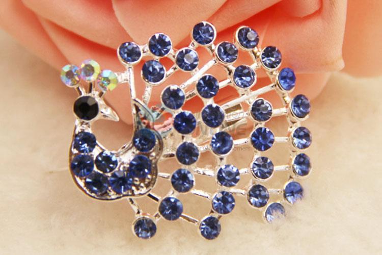 Peacock Shaped Crystal Breastpin for Dress Decoration