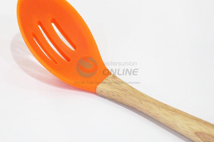 Cheap popular cool leakage ladle