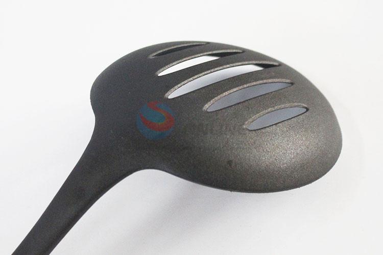 Popular top quality cool leakage ladle