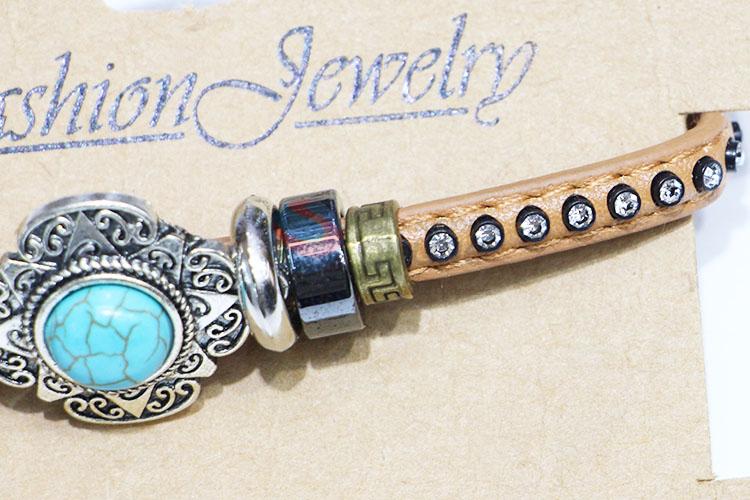 China Factory Handmade Cowhide Bracelet Jewelry Bangle