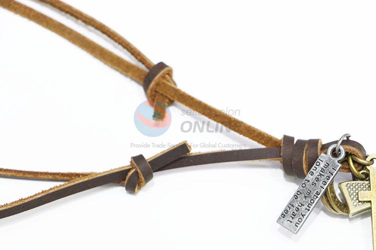 Factory Direct Retro Cowhide Necklace with Gun Pendant