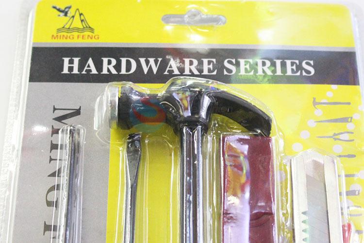 Best inexpensive Hammer/screwdriver/art knife hardware tool set
