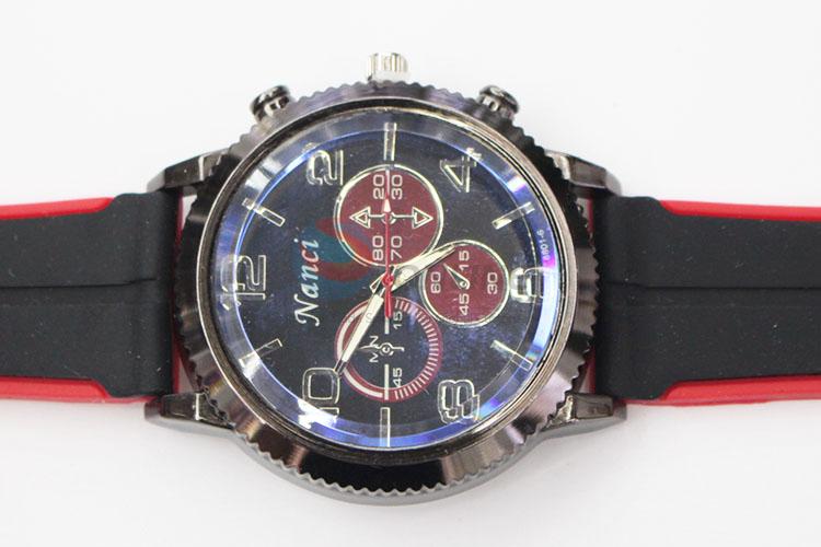 Best Selling Mens Watch with Silicone Strap