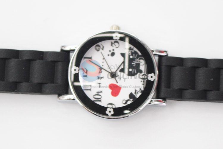 Low Price Trendy Colorful Womens Watch with Silicone Strap 