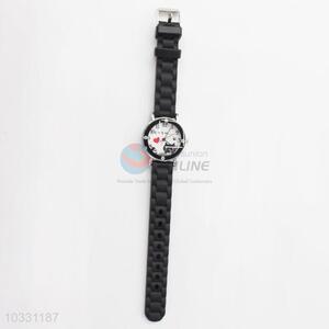 Low Price Trendy Black Womens Watch with Silicone Strap 