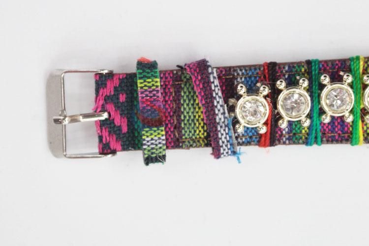 Oem Custom Womens Watch with Weave Strap with Good Quality