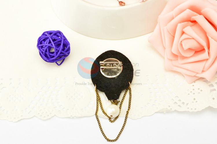 Cheap promotional best selling pearl brooch