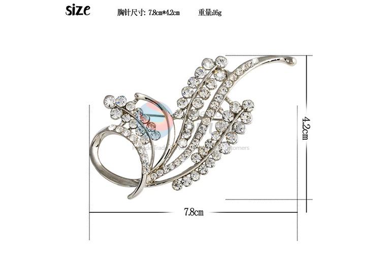 Factory promotional good quality maple leaf brooch