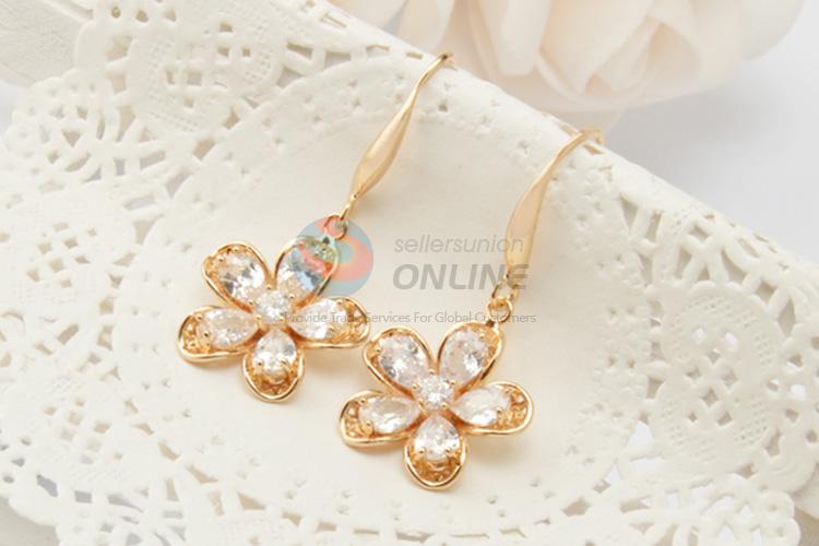Lovely design custom daisy zircon earrings