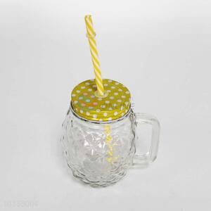 Factory promotional price glass juice cup with a straw