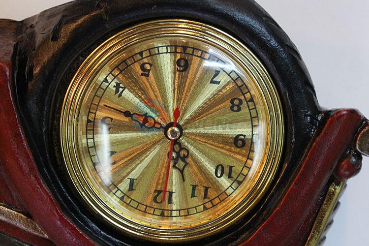 Funny vintage car craft clock