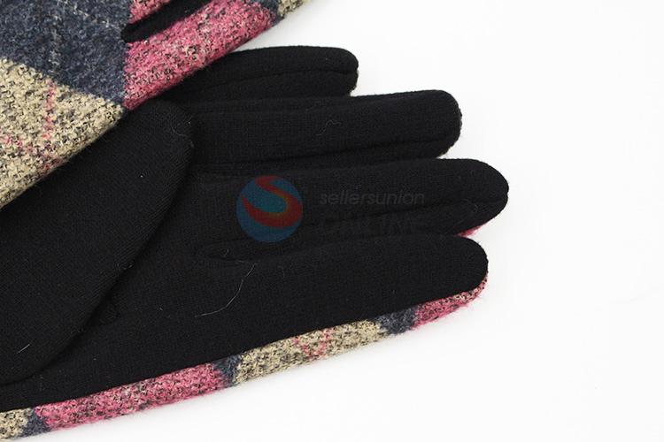Fancy design hot selling women winter warm plaid gloves