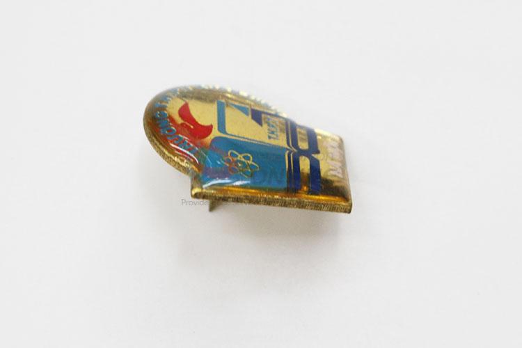China wholesale alloy brooch pin badges