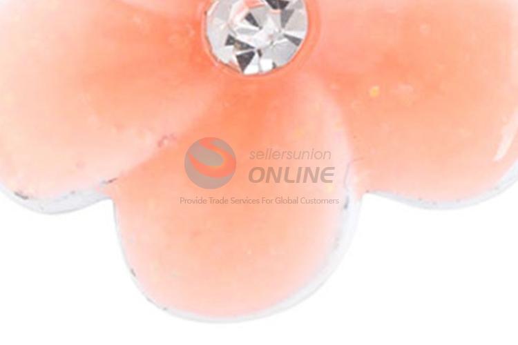Low Price Trendy Flower Shaped Necklace Pendant