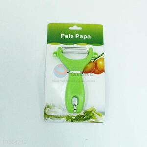 Good quality vegetable and fruit peeler,12*8cm