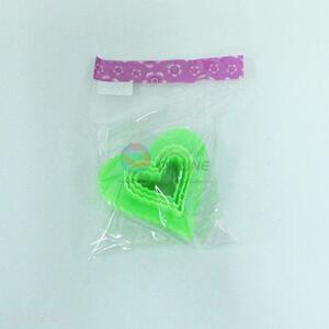 Cheap cute green 3pcs loving heart shape cake moulds