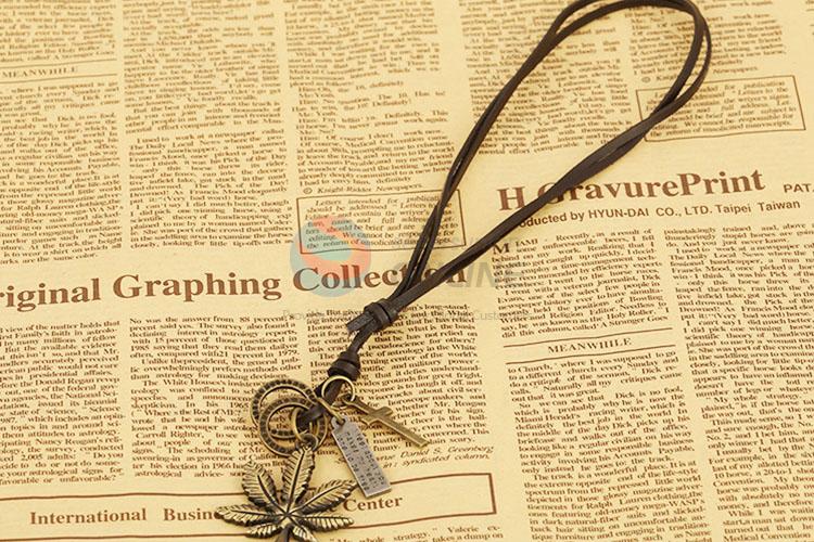 Popular Retro Style Maple Leaf Pendant Leather Necklace