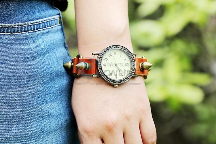 Good Quality Retro Style Rivet Leather Bracelet Wristwatch