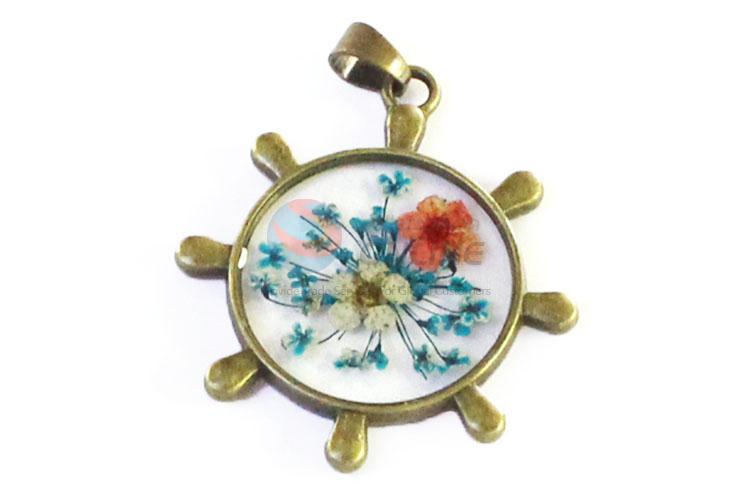 Best Price Round Real Flower Pendant With Chain