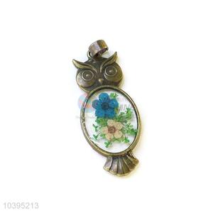 Popular Bronze Owl Shape Pendant With Real Flower