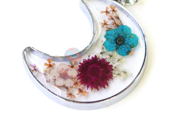 Fashion Moon Shape Real Flower Necklace Zinc Alloy Pendant